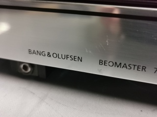 BEOMASTER 7000 TUNER/AMPLIFER